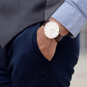 Orologi di moda all'ingrosso e orologi sportivi di lusso in acciaio inox orologi di moda da uomo al quarzo