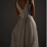 Robe de mariée élégante et moderne pour femme, sans manches, de haute qualité, avec une petite traîne, ornée de paillettes brillantes, coupe trapèze, longueur au sol, dos lacé