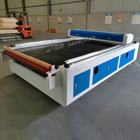 Machine de découpe laser CO2 à alimentation automatique 1800x2500mm pour textiles, outil pour motifs personnalisés, vêtements et traitement rapide d'uniformes