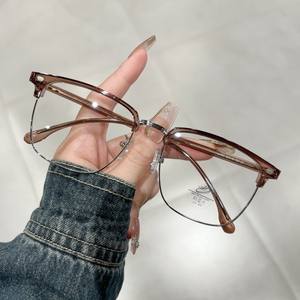 Lunettes de vue rectangulaires TR 31157 unisexes, monture moyenne, verres PC anti-lumière bleue pour hommes et femmes - Product Image 3