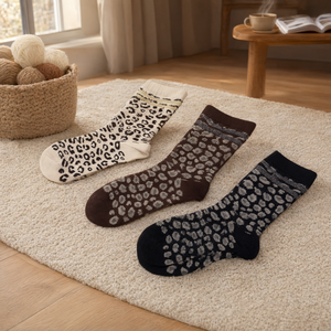 Calcetines de mujer con estampado de leopardo, 85% algodón, talla única, calcetines casuales cálidos W26701 - Product Image 2