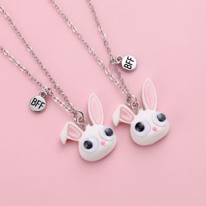 สร้อยคอการ์ตูนกระต่ายน่ารัก2ชิ้น/เซ็ตสำหรับเด็กผู้หญิงชุดสร้อยคอจี้เครื่องรางกระต่ายตาโตทำจากยางเรซินสำหรับเพื่อนรัก - Product Image 3