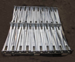 Low Price Welded Fence <strong>Post</strong> Spike / Fence <strong>Post</strong> <strong>Holder</strong> /<strong>Post</strong> Ground <strong>Holder</strong> - Product Image 4