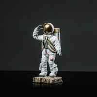 Statue d'astronaute en résine, ornement de bureau cool pour la décoration de la maison et du bureau, cadeau de collection