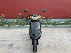 Scooters à essence Yamaha 100CC pour adultes, motos à moteur avec freinage efficace et vitesse maximale supérieure à 80 km/h - Product Image 3