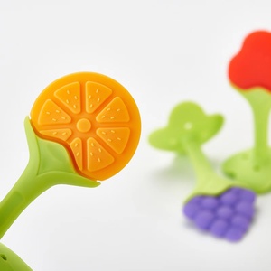 Juguetes <span class=keywords><strong>de</strong></span> Dentición <span class=keywords><strong>de</strong></span> Frutas Suaves para Bebés, <span class=keywords><strong>Mordedores</strong></span> <span class=keywords><strong>de</strong></span> Silicona para Bebés, Aptos para <span class=keywords><strong>Congelador</strong></span>, para Bebés y Niños Pequeños - Product Image 2