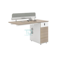 Ensemble de table de bureau contemporaine avec MFC en bois 2 4 6 8 personnes pour employé directeur de travail gestionnaire personnel cloison modulaire
