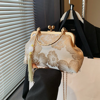 Nouveau sac à main traditionnel de style chinois, design floral élégant, adapté aux cheongsams et aux Hanfu, simplicité urbaine, fermeture à fermoir doré