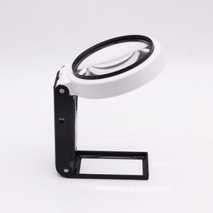 Lupa LED Plegable 2 en 1 de Escritorio y Portátil con Aumento de 6X/25X, Luz Fría y Cálida, Lente Acrílica - Product Image 3