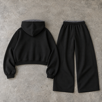 Ensemble streetwear rétro personnalisé pour homme avec sweat à capuche à doublure à carreaux et pantalon de survêtement large.