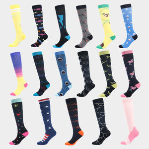 Chaussettes de compression pour la course à pied et l'entraînement, séchage rapide, en nylon élastique, pour jeunes (18-40 ans), color block, sport et fitness - Product Image 4