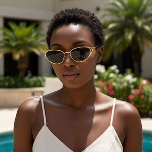 Fashion New <strong>Korean</strong> Style Luxury Trendy Women Sunglasses Sun <strong>Glasses</strong> Versatile Street Metal Cat Eye Shades for Ladies - Product Image 3