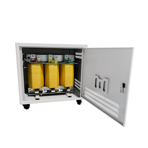 Tiết kiệm năng lượng 10KVA <span class=keywords><strong>15kVA</strong></span> 25kva 380V đến 220V Volt 3 pha đến một pha tự động khô loại biến áp cách ly - Product Image 1