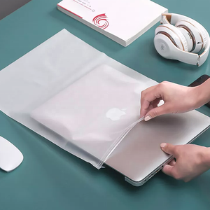 ถุงพลาสติกแบบมีซิปล็อคผิวด้านสำหรับบรรจุภัณฑ์เสื้อผ้า - Product Image 5