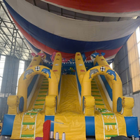 Toboggan aquatique gonflable jaune Thuy Linh, structure de jeu, application de jeu Vietnamienne, en PVC, installation facile, pour parcs d'attractions et événements