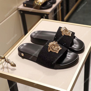 Dép mùa <span class=keywords><strong>h</strong></span>è kiểu mới, chất liệu kim loại, kiểu dáng đẹp, đi biển, dành cho nam và nữ, bán buôn - Product Image 1