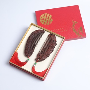 ชุดของขวัญหวีแต่งงานลายมังกรฟีนิกซ์แบบจีนสุดหรู หวีไม้จันทน์แดงแบบดั้งเดิม ของชำร่วยงานแต่งงาน - Product Image 6