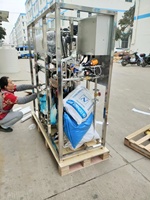 Système complet de fabrication d'eau en sachets purs 500 litres par heure purifier l'eau de forage nouvelle entreprise dire environ 500-1000l par heure