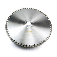 Lame de scie murale diamantée soudée au laser de 600 mm pour la découpe du béton armé avec segments inclinés et diamant à segments ordonnés