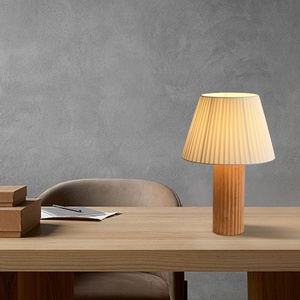 Lámpara de Mesa Creativa Americana Tridimensional Estilo Antiguo, Lámpara de Noche Coreana Cálida con Pliegues para Decoración de Dormitorio - Product Image 3
