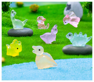 Ornements de Noël en résine, miniatures d'animaux lumineux, <span class=keywords><strong>dinosaures</strong></span>, jouets mignons, figurines de collection, fée, amour, peintes à la main - Product Image 3