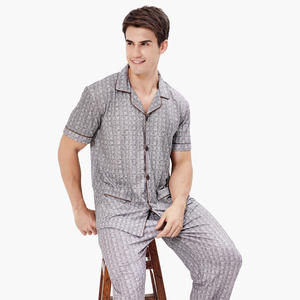 ชุดนอนผ้าไหมสำหรับผู้ชาย พิมพ์โลโก้ตามสั่ง ชุดนอนผ้าซาตินสำหรับผู้ชาย - Product Image 2