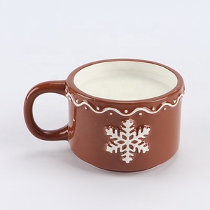 Bougie en céramique en forme de teckel « Holly <span class=keywords><strong>Jolly</strong></span> » – Bougie parfumée de Noël – Cadeau pour les amoureux des chiens – Vente en gros - Product Image 3