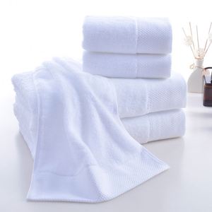 Serviette de toilette épaisse en coton 100% personnalisée pour hôtel, broderie personnalisée, blanche - Product Image 1