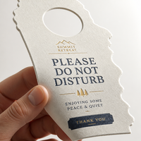 Plaque de porte en carton mat avec logo personnalisé, plaque de porte durable de forme spéciale pour hôtel et bureau