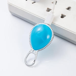 Lampu LED hewan peliharaan 2 mode dapat diisi ulang, lampu kerah liontin anjing peliharaan untuk jalan malam, lampu kilat warna, Aksesori Jalan hewan peliharaan tahan air - Product Image 5