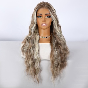 2026 TIKTOK Tendance Explosive Perruque 13*4 Lace avec Mèches Dorées Camel Cheveux Ondulés Bouclés en Fibre Synthétique SM9204B - Product Image 1