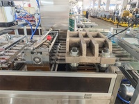 Machine automatique de fabrication de boîtes à biscuits ronds et carrés, de boîtes à gâteaux, de boîtes à fruits, de boîtes en plastique jetables à clapet, en vente