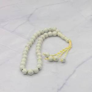 Suministro al por mayor de fábrica de cuentas de oración religiosas Tasbih de resina con diseño de flor de ciruelo de 12 mm, 33 piezas, con diamantes de imitación, regalo para Eid Mubarak. - Product Image 1