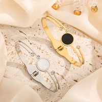 Bracelet en acier inoxydable plaqué or 18 carats avec strass, motif végétal tendance et plaque ronde, idéal pour un usage quotidien – Meilleure vente