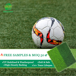 Tappeto <span class=keywords><strong>erboso</strong></span> artificiale ecologico da 40mm <span class=keywords><strong>per</strong></span> campi sportivi al coperto a bassa manutenzione morbido da calcio a <span class=keywords><strong>terra</strong></span> assorbimento degli urti resistente alle intemperie - Product Image 3