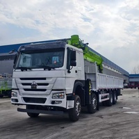 Pabrik OEM Langsung HOWO 8x4 4 5 6 7 8 10 12 14 16-Ton Crane Boom Teleskopik 5-Seksi Momen Beban Tinggi Panjang Kotak Kargo 8.5m