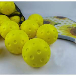 Balles de pickleball silencieuses de 74 mm approuvées par l'USAPA - Balles d'entraînement en mousse PU de qualité professionnelle |   Conception anti-bruit | Utilisation pour les tournois et l'entraînement - Product Image 5