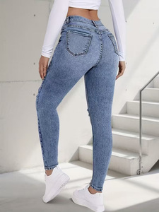 Jeans Ajustados de Moda para Mujer, Estilo Primavera, Elásticos, Lavados, Largos hasta el Tobillo, que Estilizan la Figura - Product Image 1