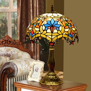 <span class=keywords><strong>Lampe</strong></span> de table en verre teinté de style <span class=keywords><strong>Tiffany</strong></span>, lumière d'ambiance colorée <span class=keywords><strong>Art</strong></span> Déco pour chambre à coucher, salon, hôtel, éclairage décoratif - Product Image 2