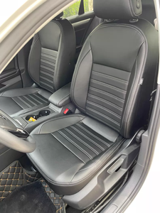 Coprisedili in Pelle Nera e Arancione con Design Verticale, Set Completo di Facile Installazione per <span class=keywords><strong>Volkswagen</strong></span> <span class=keywords><strong>Polo</strong></span>, Direttamente dalla Fabbrica - Product Image 4