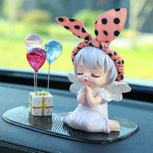 Linda Figura de Ángel de Dibujos Animados para Decoración de Coche, de Resina, con Globo y Letrero de Amor, Adorno para el Tablero, para Mujeres - Product Image 3