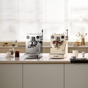 Cafetera Espresso Gemilai G3006H Plateada, 15 Bares, Semiautomática Italiana para Uso Doméstico y Hotelero, Portátil y con Enchufe Estadounidense - Product Image 6