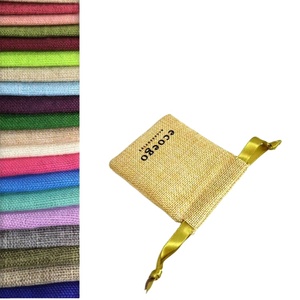 Petite pochette à cordon en faux lin de jute et chanvre pour bijoux et boucles d'oreilles avec logo - Product Image 3