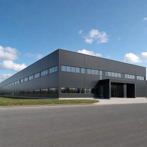Structure en acier préfabriquée avec portique métallique et dessin personnalisé pour atelier - Product Image 1