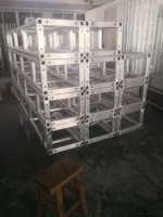 Sistema de Truss de Aluminio Resistente para Escenarios de Conciertos al Aire Libre, Truss Cuadrado de Aluminio con Pernos para DJ, en Venta