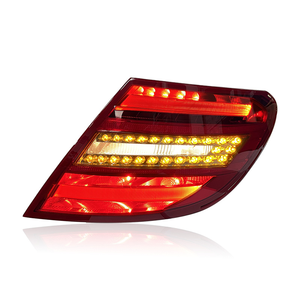 Conjunto de luces traseras LED para Mercedes-Benz Clase C W204 (modelos 2007-2014) |   Actualización de Estilo OE con DRL - Product Image 5