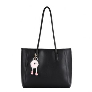 Bolso femenino de cuero sintético con estampado de arma en relieve 3D estilo cartera transversal o bolso de hombro tipo sobre. - Product Image 5