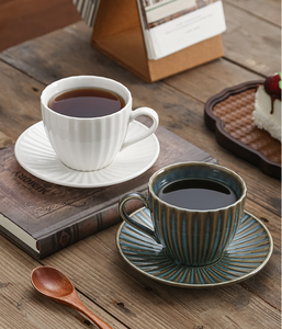Juego de tazas de café de cerámica de estilo japonés, regalo de negocios a rayas de moda Simple, tazas de té y platillos de 150ML, traje - Product Image 2