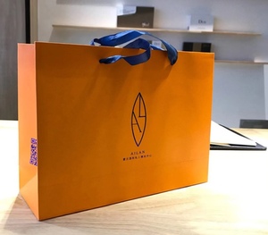 Sustainable Paper <strong>Bags</strong> <strong>Wholesale</strong> Custom Recyclable Shopping Paper <strong>Gift</strong> <strong>Bags</strong>