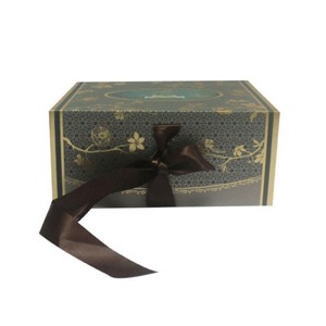 กล่องของขวัญพับได้แบบกำหนดเอง กล่องกระดาษแข็งแม่เหล็ก กล่องกระดาษพับพร้อมหูหิ้วริบบิ้น - Product Image 1